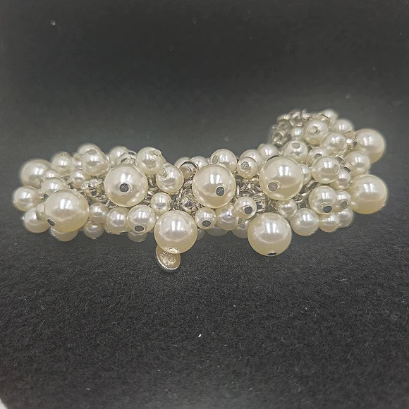 Vintage Aura Faux Cluster Pearl Rhinestone Silver Tone Link Bracelet - Picture 1 of 16